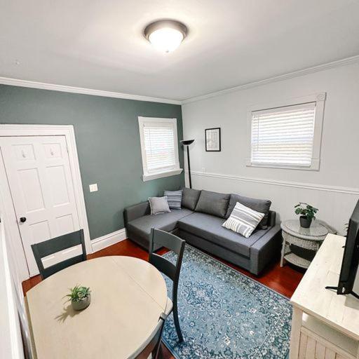 Historic Peaceful Apartment New Haven Exterior foto