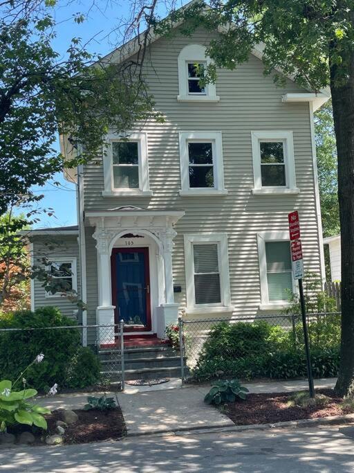 Historic Peaceful Apartment New Haven Exterior foto